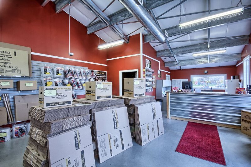 Storage Units at StorageMart - 155 South Edgeware Road St. Thomas ON